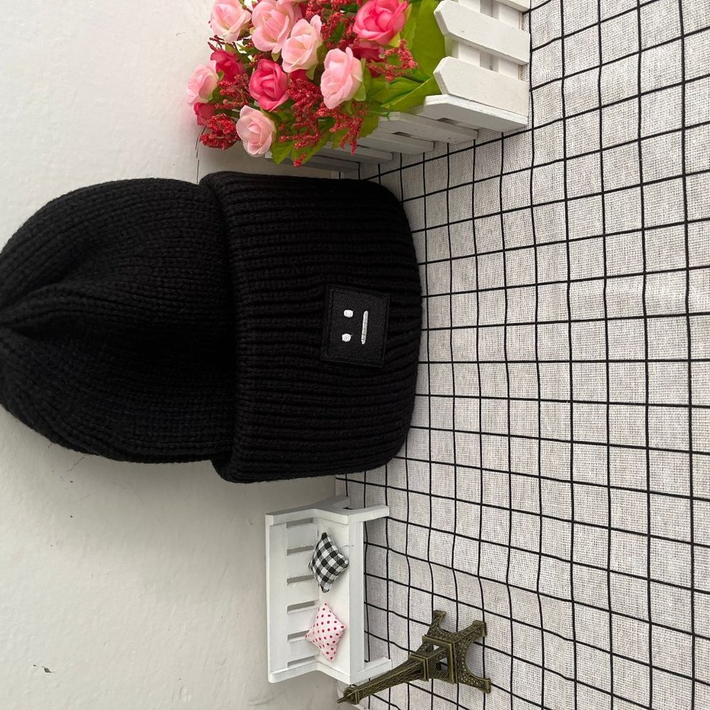 Acne Studios Beanie ( Black) - Picture 2 of 3